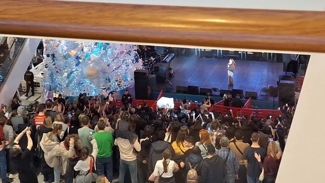 Концерт ЖАРА LITE в ТЦ Ривьера Москва