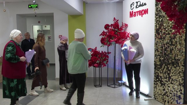 В уютном зале культурно-досугового центра «Грани» прошел праздник для любимых мам