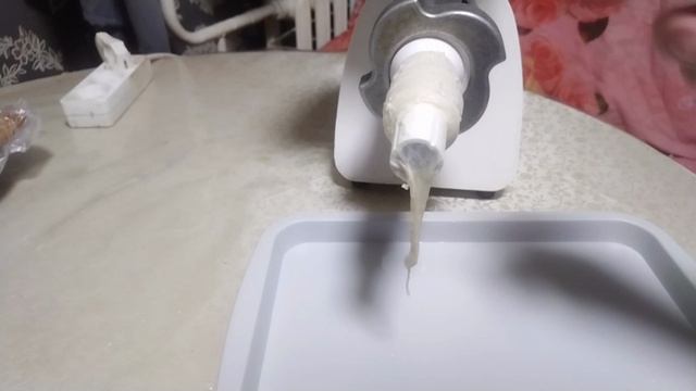 Варёно копчёная колбаса домашняя.