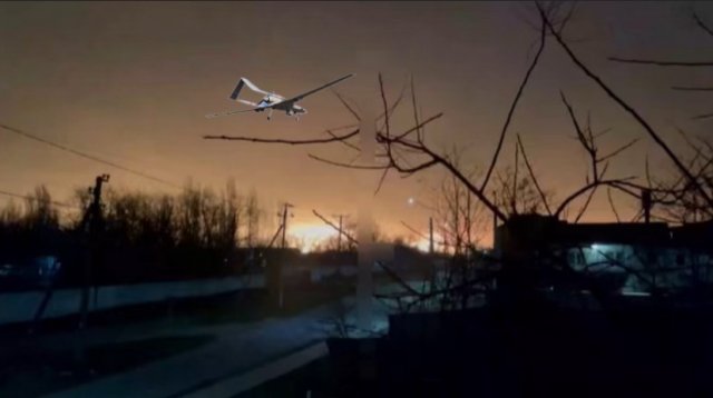 Появились кадры атаки БПЛА на Темрюк. Атакован порт. Новости 05.12.2025