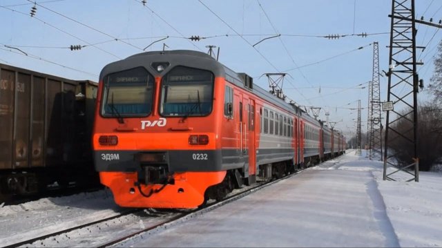 Электропоезд ЭД9М-0232. Покатушки от Депо до 10км+отправление.