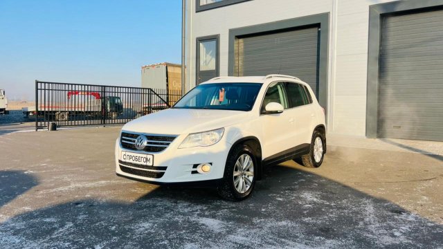 Volkswagen Tiguan, 2010 год