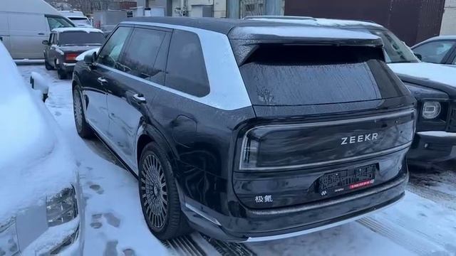 Самый короткий ролик про Zeekr 9x