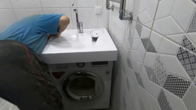 Раковина над стиральной машиной. Установка и обзор.