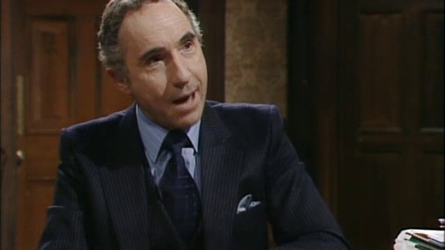 "Да, Господин Министр" - британская дипломатия