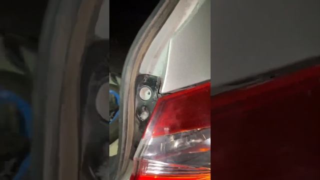 Киа Рио 3 замена лампочки. Хэтчбек