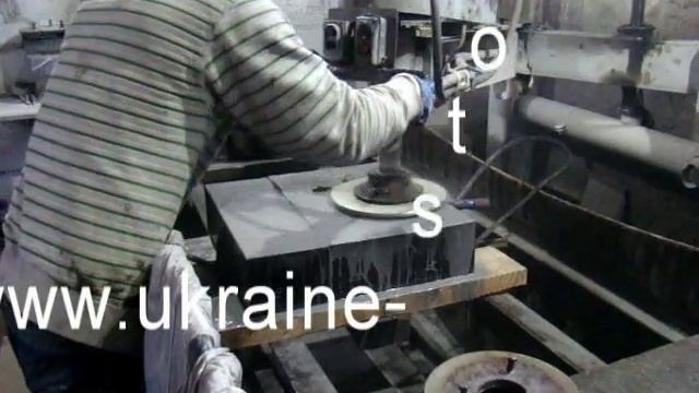 Полировка памятника из гранита