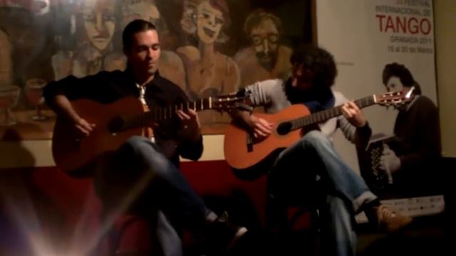 Quique Parodi y Luis G. Lucas en la Tertulia de Granada 5-12-2012 - Y Bostezo