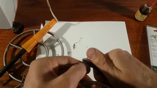 Как протянуть распущеный велосипедный тросик в рубашку | ЛУЖЕНИЕ ТРОСИКА