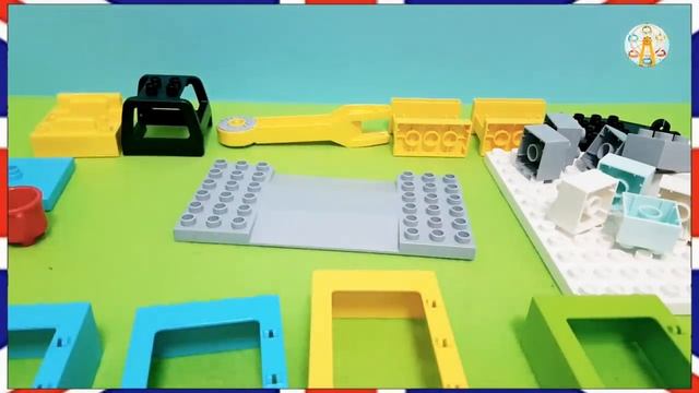 LEGO DUPLO 10933 башенный кран, грузовик, бульдог и строительная площадка