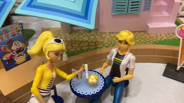 Хлоя избила Маринетт. Леди Баг и Супер Кот
