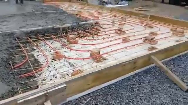 Теплая плита под бокс из сендвич-панелей размером 8х9м