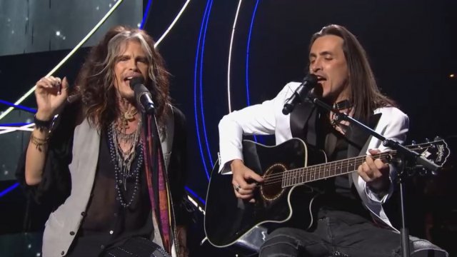 Steven Tyler & Nuno Bettencourt (Extreme) - "More than words" (Live 2015)