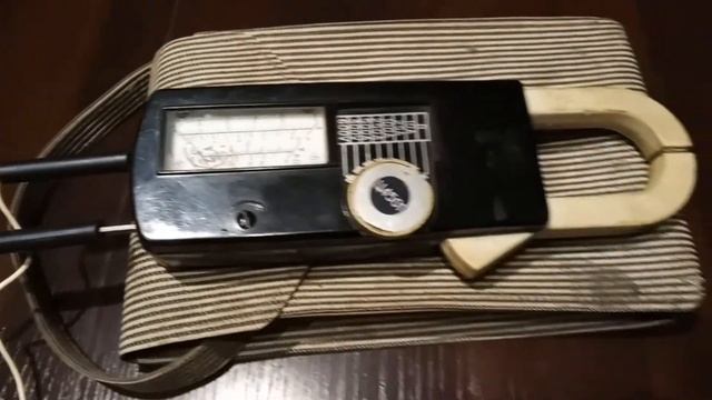 Электроизмерительные клещи Ц4501. Обзор.