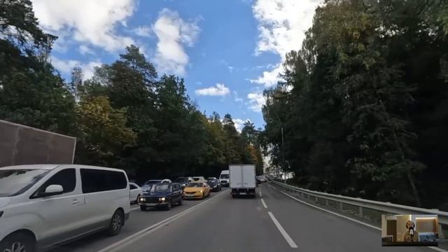 Собирая угощения на кладбище бомж провалился в странную могилу… Никто не ожидал того что было дальш