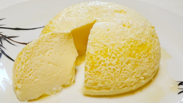 Как сделать ПЫШНЫЙ ОМЛЕТ не взбивая! Популярный омлет с молоком на пару, или на водяной бане.mp4