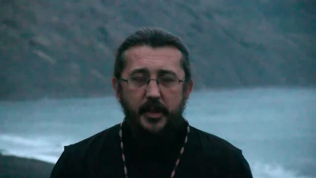 Грех ли участвовать в таинстве крещения в критические дни. Священник Игорь Сильченков.