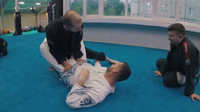 BJJ. Бразильское Джиу-Джитсу базовая техника. Начинаем с нуля. (ДМ 3 сезон 2 серия)