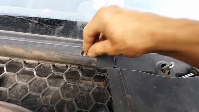 ЗАМЕНА НОВОГО РАСШИРИТЕЛЬНОГО БАЧКА И АНТИФРИЗА НА ПРИОРЕ.