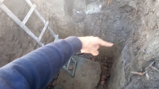 Как правильно выкопать и построить выгребную яму или септик своими руками! Полное руководство