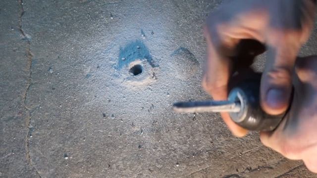 СВЕРЛИМ БЕТОН САМОРЕЗАМИ И ГВОЗДЯМИ