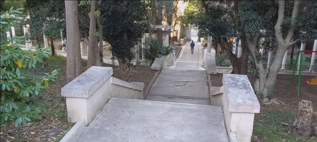 Сочи. Бывший санаторий "Москва"