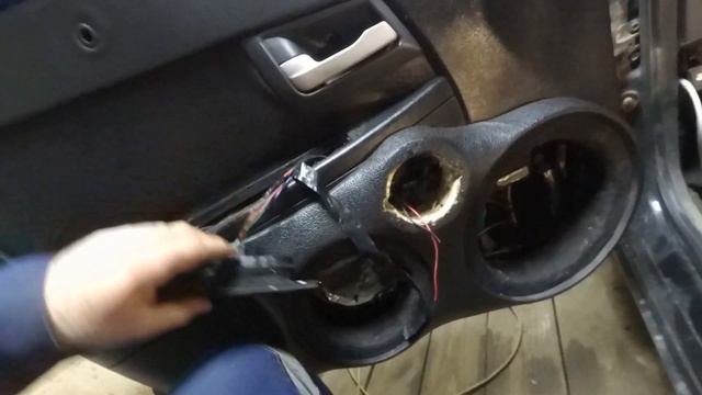 Установка дистанционного центрального замка Лада Приора