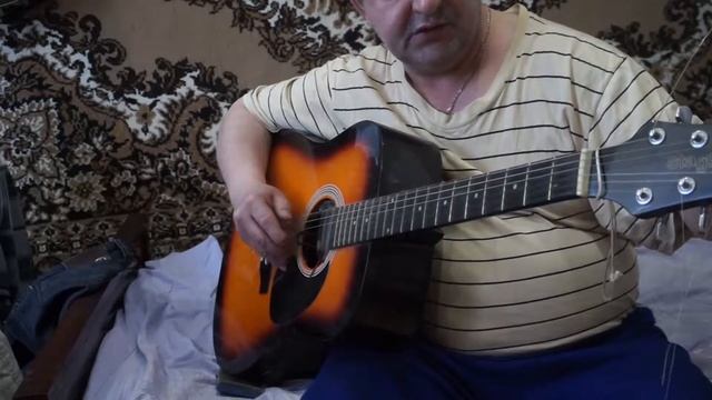 Что делать если дребезжат струны на гитаре