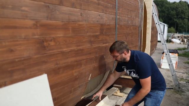 Процесс сборки Бани бочки инструкция от А до Я 6 метров длинной с боковым входом и топкой с улицы
