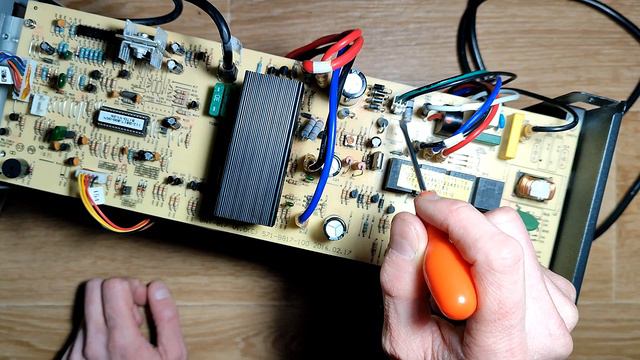 Ремонт ИБП Powercom 1200VA/720W