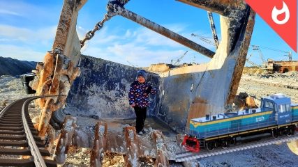 Поезда и гигантские экскаваторы _ авария с нами на дороге
