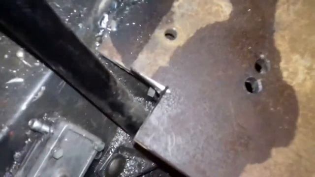 Двигатель лифан на снегоходе рысь (Изготовление и установка плиты для двигателя ).