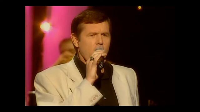 Александр Новиков  -- "В Екатеринбурге  "
