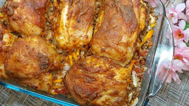 Не нужно стоять у плиты. Приготовьте Быстрый ужин в духовке. Куриные бедра с гречкой Простой рецепт