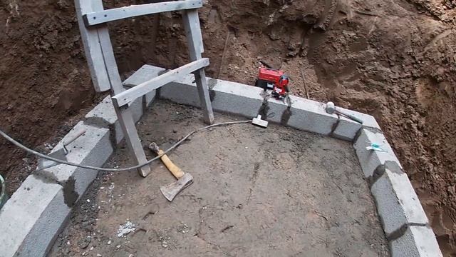 Строительство погреба своими руками. Мини погреб. Погреб из блоков.