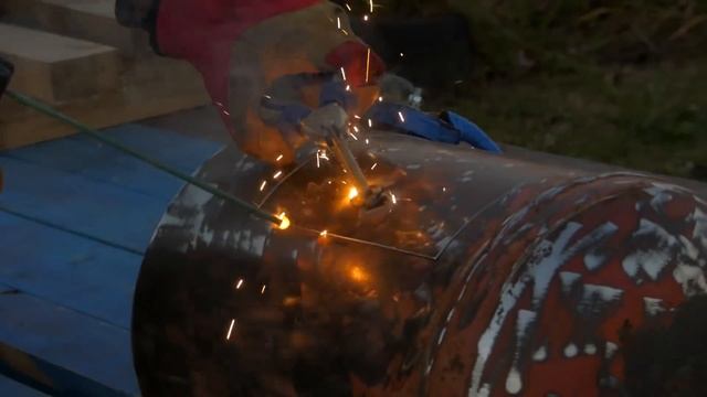ЧТО МОЖНО СДЕЛАТЬ ИЗ ГАЗОВОГО БАЛЛОНА СВОИМИ РУКАМИ