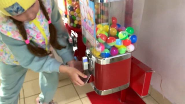 Сквиши из автомата, достаем сквиши, ситники и силиконовые сквиши