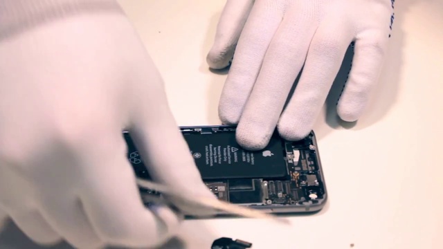 Замена камеры iPhone 6
