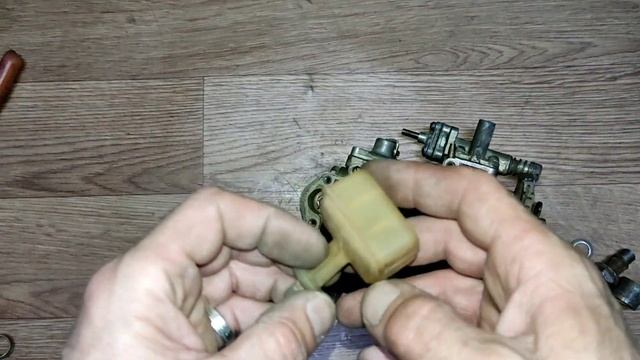 ЗМЗ 402-409 КАРБЮРАТОР К151 РЕГУЛИРОВКА УРОВНЯ ТОПЛИВА CARBURETTER FUEL LEVEL ADJUSTMENT
