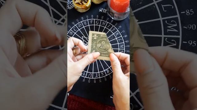 "ТАЛИСМАН ДЛЯ ДЕНЕГ" Как сложить Один доллар в виде пирамиды для привлечения денег и удачи