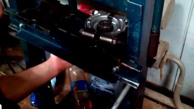 Съемник подшипников хвостовика