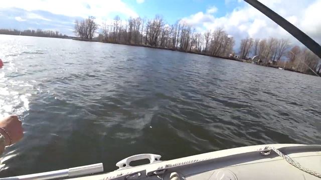 Рыбалка на судака осенью. Ловля на джиг с лодки. Большой Черемшан