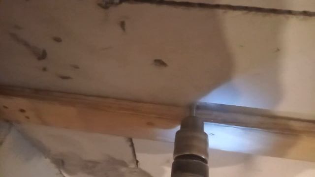 Штробление газобетона фрезой по дереву