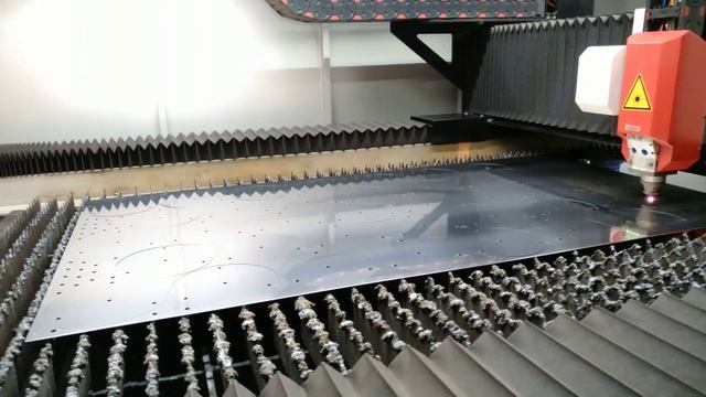 Резка нержавеющей стали толщиной 2мм «Центр Металло Обработки»