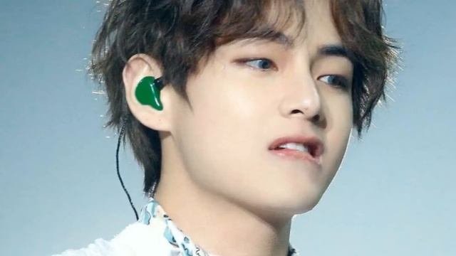 ?Озвучка A / Замки из пены / Фанфик / БТС/ Вигуки