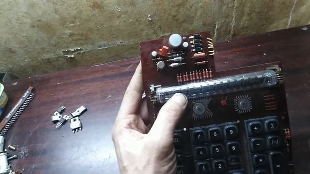 Электроника С3 22 (1981г.) - золото в калькуляторе. редкие микросхемы.