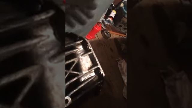 Совет по снятию поддона двигателя на VW Гольф-4
