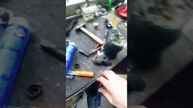 УАЗ 452 замена шкворней не снимая поворотный кулак. Замена на шкворня с коническим подшипником.