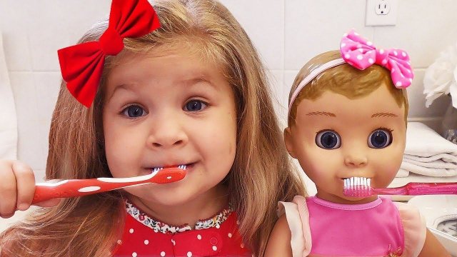 Morning Routine Diana and Baby Doll, Eating and Playing / Songs for kids