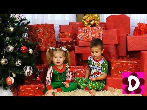 Новогодние ПОДАРКИ ЧЕЛЛЕНДЖ Диана vs Рома Кому Больше?!! Маша и Медведь Щенячий Патруль Свинка Пеппа